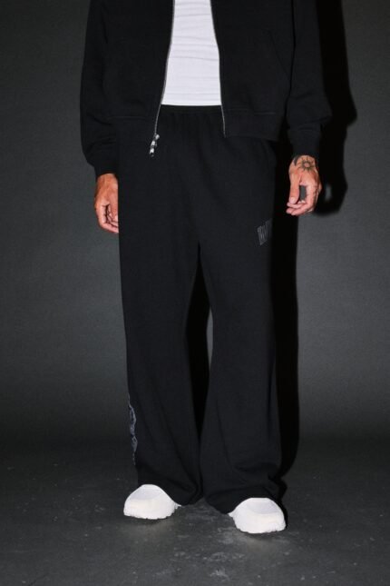 Loyalty Frvr Lennox Sweat Pants in Black