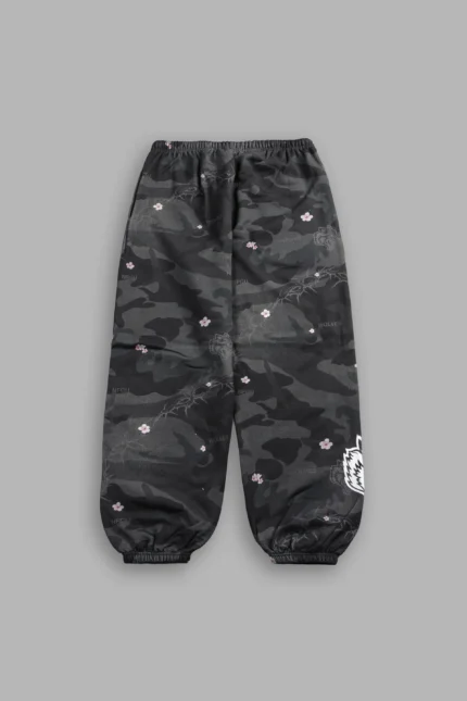 Wolf Chopper Lightweight Lounger Sweat Pants in Warrior In A Garden Black Camo